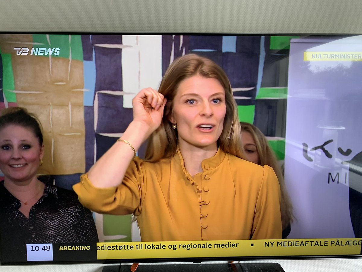 MLundbyHansen's tweet photo. Det er særdeles kritisabelt, at der indføres en “streamingskat” på 6 pct. 

Det bliver dyrere at abonnere på Netflix, HBO mv

S-Regeringen fortsætter med at gøre danskerne fattigere - selv i en tid med voksende inflation

S-regeringen har hævet skatterne over 40 gange https://t.co/6UDjqzIQI5