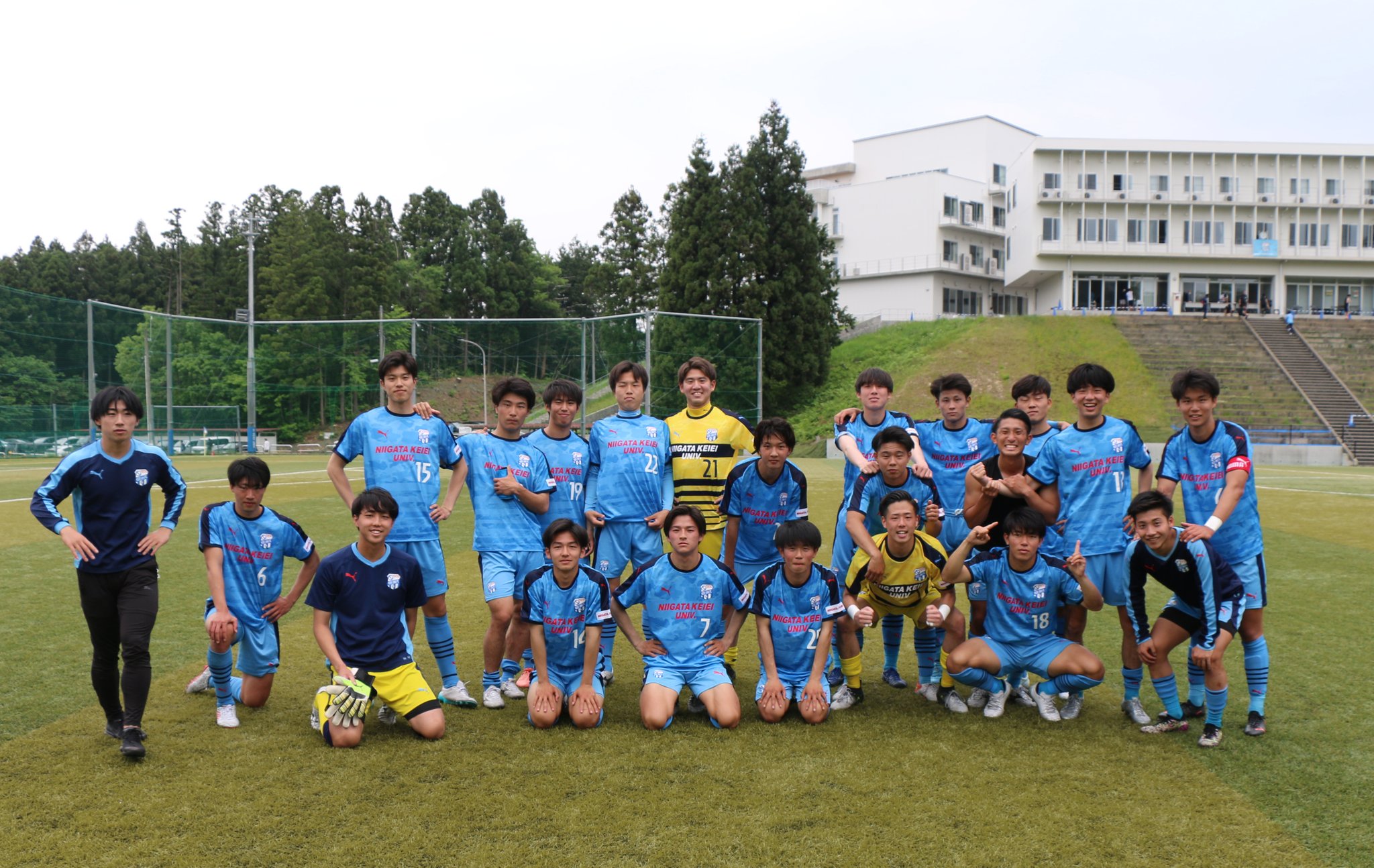 新潟経営大学サッカー部 Top 勝ちフォト 新潟経営大学 新潟経営大学サッカー部 T Co Tihsryc1ct Twitter
