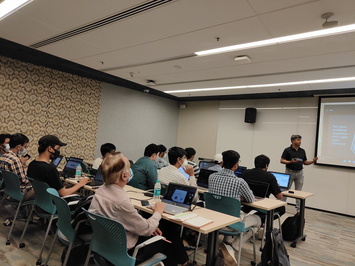 hackmum's tweet photo. 🔨Workshop#2 #GAB22Mum:  @jigarshr guiding the attendees through running your workflow anywhere with @logicappsio &amp; #AzureArc https://t.co/IjbEUeYyiO