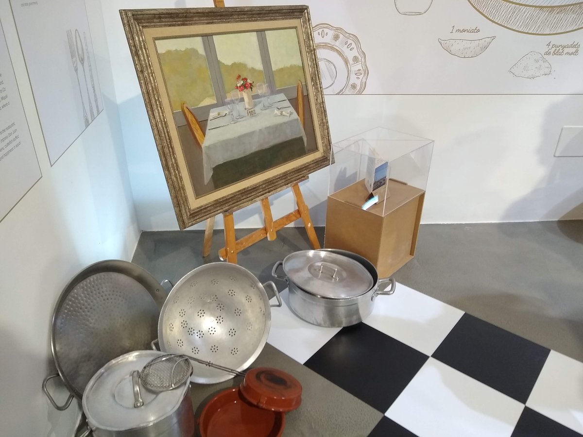#AgendaMenorca
 🍵Expo 'Col·lecció Artesans de #Menorca'. Homenaje a Miquel Mariano, maestro artesano cocinero que contribuyó a recuperar platos tradicionales del recetario menorquín.
 📍Centre Artesanal de Menorca, #EsMercadal, hasta el 2 de julio.
#MenorcaCultural