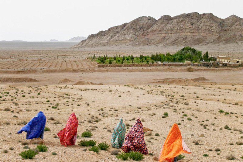 womensart1's tweet image. Haleh Anvari, contemporary artist and photographer from Iran #WomensArt