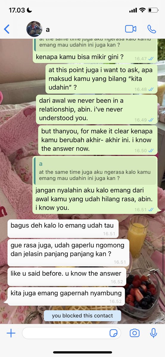 Somebody that i used to know 

Mark Lee three tweets Au. by coockhain