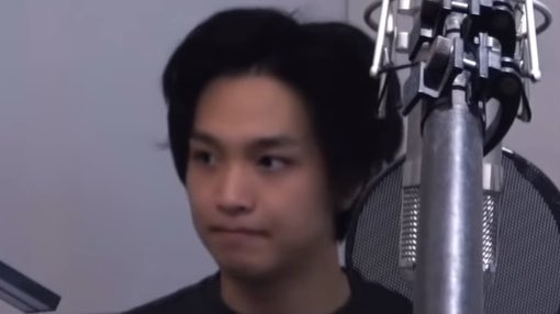 thehaec's tweet photo. his fluffy unstyled hair https://t.co/U7NIBjgFGZ