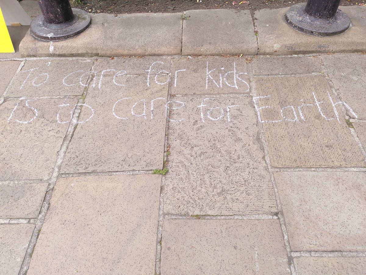 womenscs's tweet photo. Environmental health is mental health. Glossop #WomensClimateStrike still going strong with weekly gathering, chalking, and public engagement.
#DemocracyOnTheStreets
#dots #ClimateAction #FridaysForFuture https://t.co/VCzXQtWAss