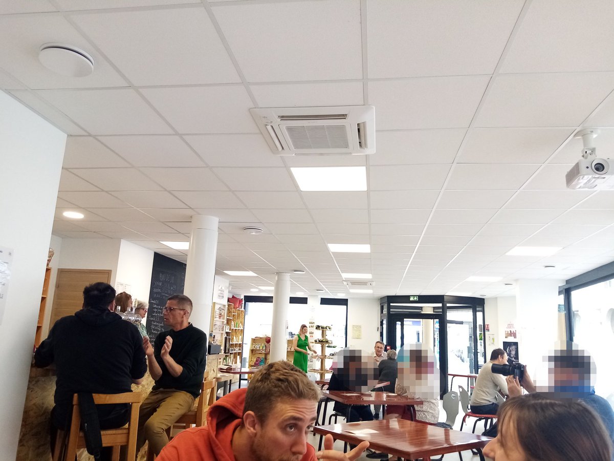 Inauguration du #toitcommun à #Lens ! 1/3 lieu de convergence, d'incubation #ESS où l'<a href="/Afev/">afev</a> prend ses quartiers pour encore plus de #citoyenneté #solidarité