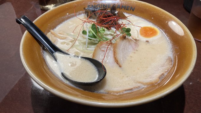 有名店は密密の密なので近場で 