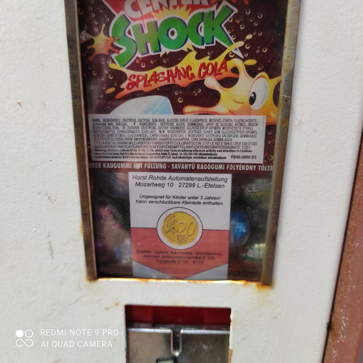nuppe1992's tweet photo. Ein Kaugummiautomat befüllt mit #CenterShock 😊 habe bis heute nicht gewusst das es sowas in #Bremerhaven gibt https://t.co/3ecq2oAa7V