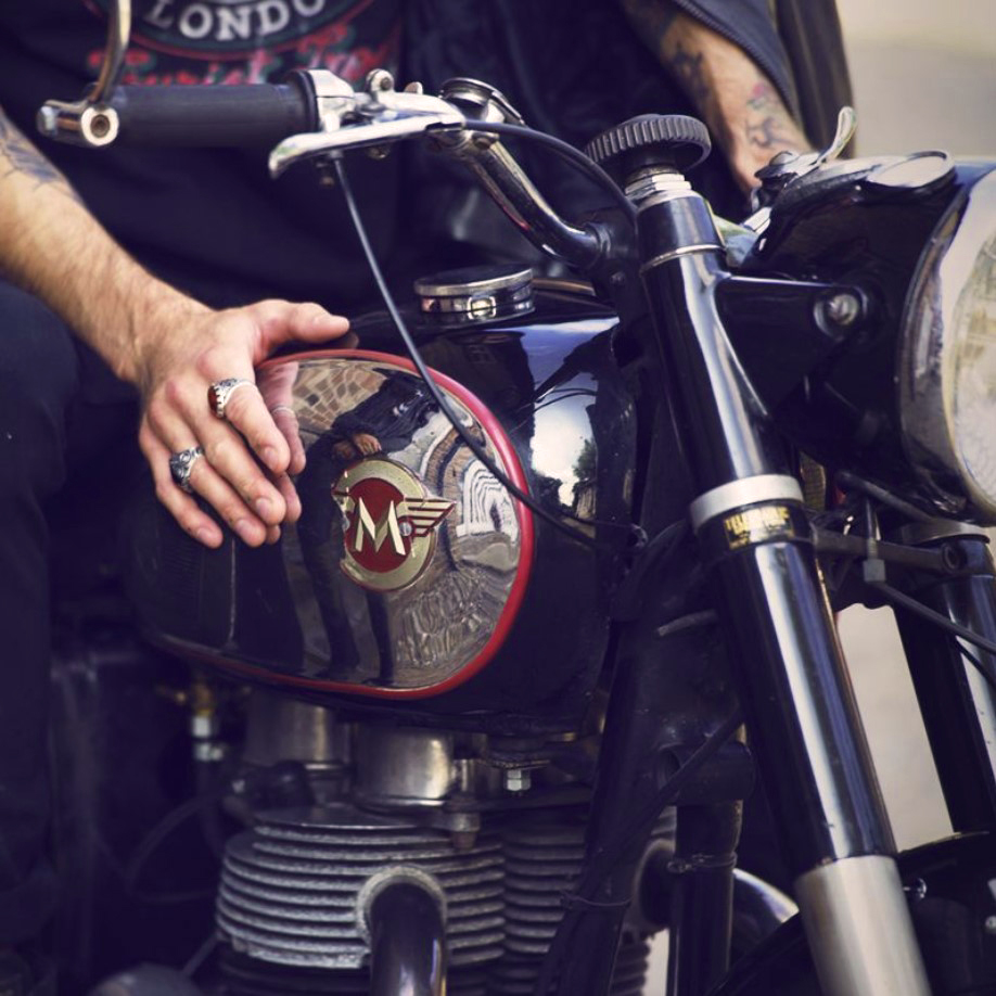MatchlessLondon's tweet photo. Only 2 days to the Distinguished Gentleman's Ride Treviso! Did you get shine your motorbike?
#matchlesslondon #bematchless #iconicstyle #gentlemanstyle #dgr #dgr2022 #matchlessmotorcycle https://t.co/O5syGEUyZV