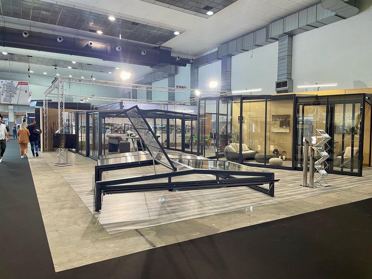 Coverswim_be's tweet photo. Ontdek ons op Batibouw (stand
PALEIS 9) en profiteer van onze beursacties!

Découvrez-nous sur Batibouw (stand PALAIS 9) et profitez de nos promotions!

#BATIBOUW #COVERSWIM
#zwembadoverkappingen #terrasoverkappingen
#abrisdepiscines
#abrisdeterrasses
https://t.co/0n1dpwYKTX https://t.co/ZYQARxwUpA