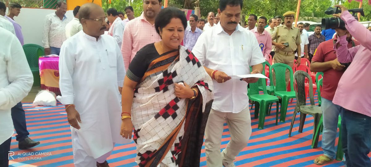 ୯୨ ତମ ରାଜ୍ୟସ୍ତରୀୟ ଲବଣ ସତ୍ୟାଗ୍ରହ ସ୍ମାରକୀ ସମାରୋହ ଉତ୍ସବ ପାଳନ ଅବସରରେ ମାନ୍ୟବର ମନ୍ତ୍ରୀ ଶ୍ରୀଯୁକ୍ତ ରଘୁନନ୍ଦନ ଦାଶ, ମାନ୍ୟବର ମନ୍ତ୍ରୀ ଶ୍ରୀଯୁକ୍ତ ତୁଷାର କାନ୍ତି ବେହେରା ଏବଂ ସାଂସଦ ଡକ୍ଟର ରାଜଶ୍ରୀ ମଲ୍ଲିକ ଙ୍କ ସହିତ କୁହୁଡି ପିଠ(ଅସ୍ତରଙ୍ଗ) ଠାରେ ଯୋଗା ଦେଲି...........
