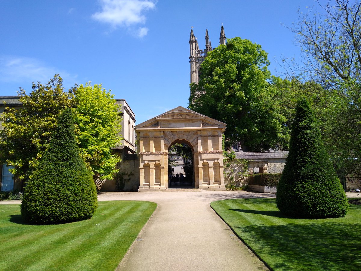struanbates's tweet photo. Spent many hours recording the Danby Gate. Much easier to photograph from the south than the north (entrance) side where there's tree cover #nicholasstone #oxford #17thcentury #architecture https://t.co/No9PqxPRmz