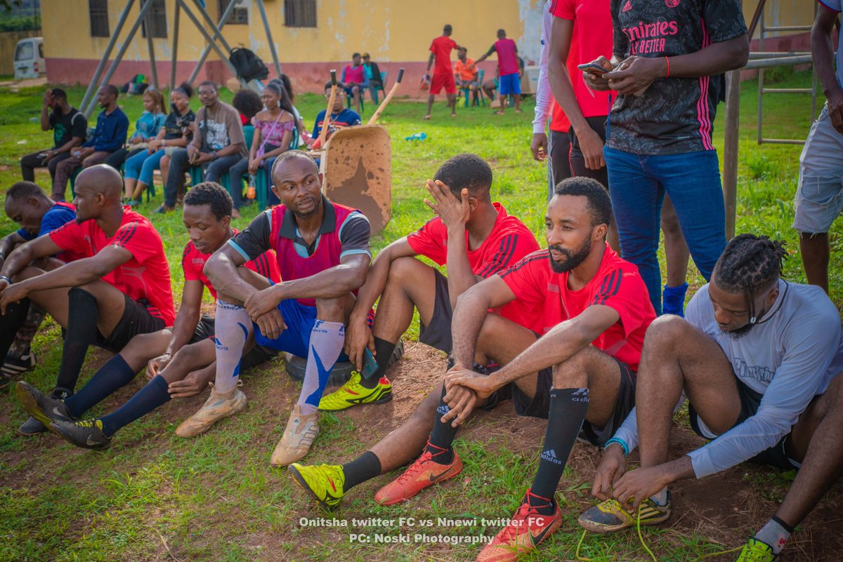 oshatweetfootba's tweet image. This Sunday is going to be massive,are you a soccer lover?
That&apos;s a big YES if you are already following this handle. Yunno  what time it is ? THE FUNNY COMMENTARY is BACK🤣😂🏆engage to join the space.
Don&apos;t forget till THE LAST WHISTLE  support your team💯💪.#funnycommentary