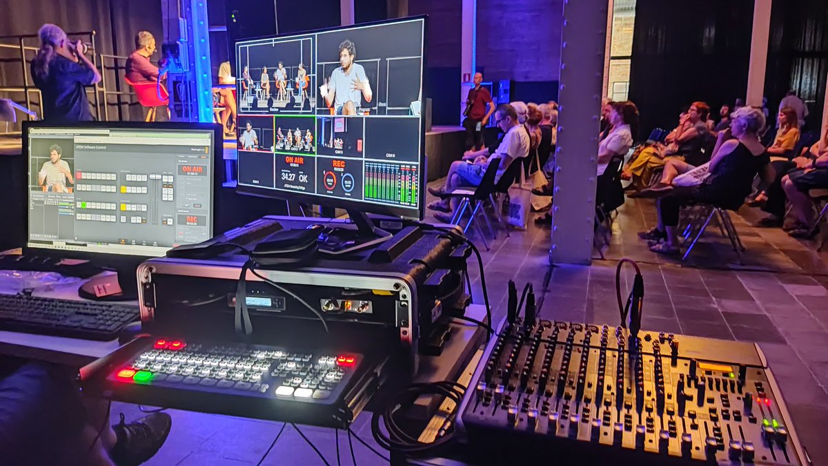 victor_jimsan's tweet photo. Avui a la @LiteralBCN darrera les càmeres 🚀🚀🚀
.
.
.
@KultCoop @victorfernandez @fabcreaciobcn @XES_cat @Cultura_Coop #PrimaveraTransformadora https://t.co/tcA1RT6S8X