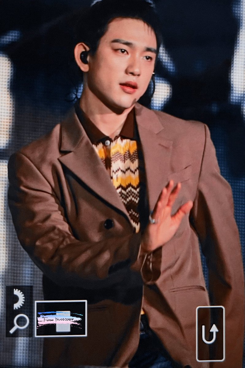 4everYOUNG_jy's tweet photo. 220521 HOME COMING 

🥹🥹🥹

#박진영 #진영 #jinyoung 
#got7 #갓세븐 
#GOT7HOMECOMING https://t.co/eryxEgCs81