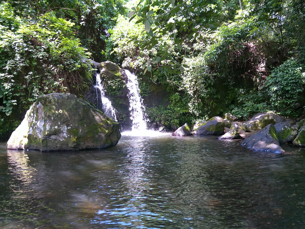 Los ríos son un recurso muy importante para todos los seres vivos, y por tanto, también para las personas. Es indispensable mantenerlos limpios para el bienestar de nuestra salud y la conservación del medioambiente.

📍Vistas desde las cascadas de Buena Esperanza I🌊