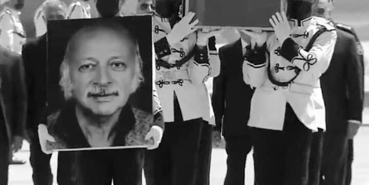 ali_allwardi's tweet photo. يا إلهي..
إِنَّ لي أُمنيةً ثانيةً. أن يًرجعَ اللحنُ عِراقياً و إِنْ كان حَزينْ.
ْ
- مظفر النواب. https://t.co/O02aqLh6fe