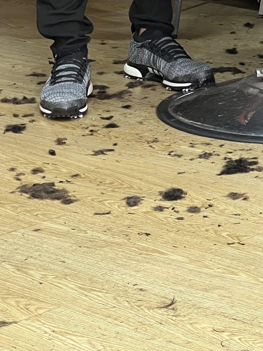 russawalker's tweet photo. As if the Turkish barber is cutting about in golf trainers 😂😂😂 https://t.co/Dao9F7nYKn