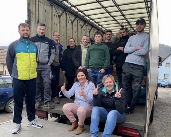 Paul2403P's tweet photo. Due to the crisis in Ukraine, my community managed to donate a whole Truck of goods to the Ukraine. The local supermarket donated 2000€ in goods, there were although a lot of donations from families. Together we are strong. @trippinapes @EmmaLeguin #TATGivingDays paul/24#6553 https://t.co/xYIZLPCw0j