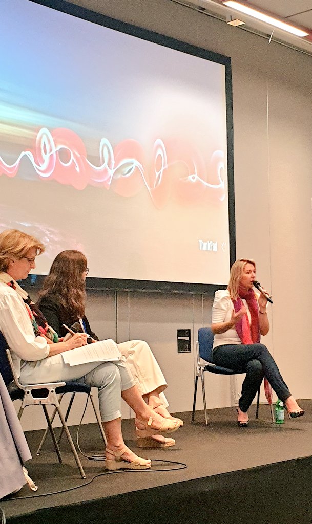 Labschool_PAREO's tweet photo. Marion Petipré intervient à la table ronde 👉 Mieux se connaître pour mieux s'orienter : comment accompagner les élèves pour développer la compétence "apprendre à s'orienter" lors du XXIIème Congrès de @Apelnationale https://t.co/6jXe6NJbjH