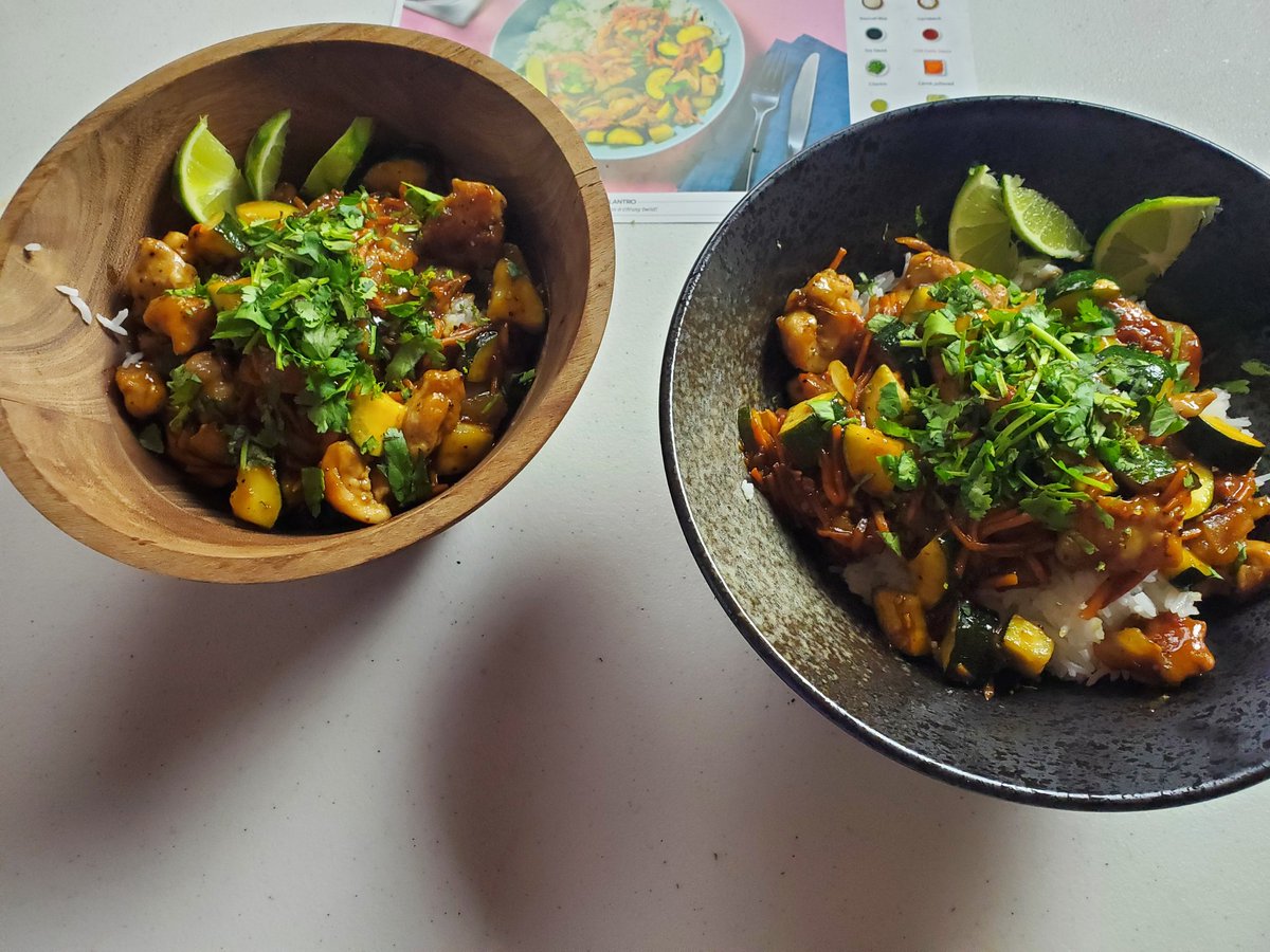 theleafsan's tweet photo. Tonight's stream was super fun, enjoyed cooking during the sponsored segment! Looking forward to doing another soon ✌🏻@hellofresh https://t.co/LrnvfCG3tZ