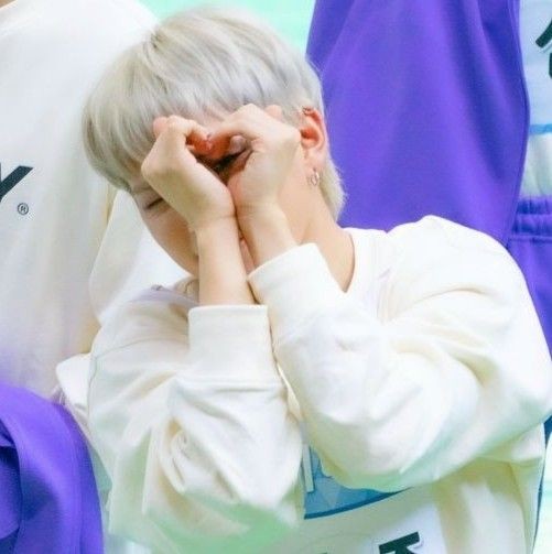 themayfIower's tweet photo. @_yuyuna__ :((( https://t.co/d16OeTcoXv