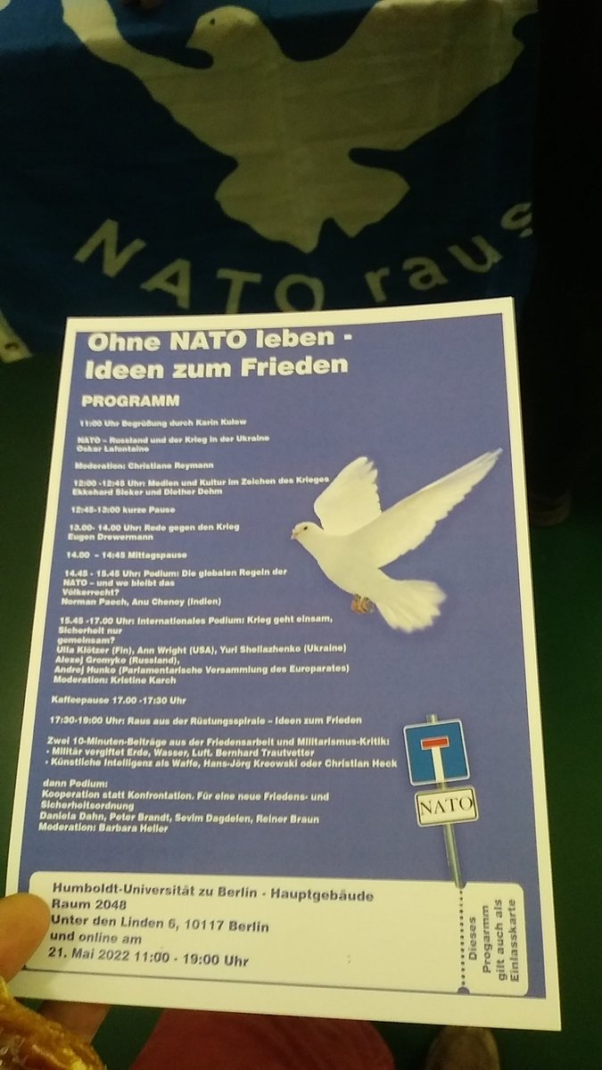 reclaimrosalux1's tweet photo. programm mit #abgerutscht|en schwurbel daniela dahn, sevim dagdelen. geht noch bis 19:00. secus sehen keine handhabe, sind nur 2... #b2105 #NOschwurbel parallel laufen lehrveranstaltungen @HumboldtUni 😒 ALERTA BERLIN 💥💥💥 https://t.co/5uF2XQiKjE