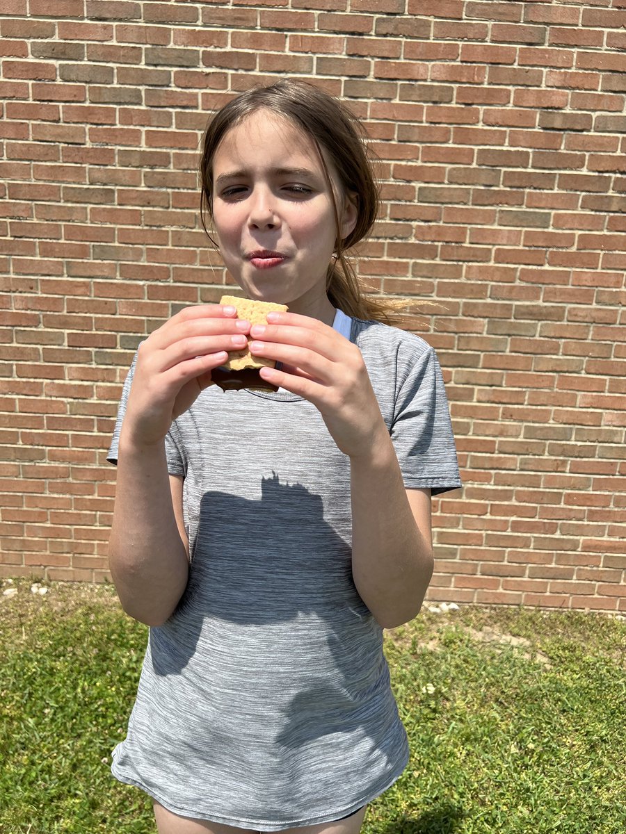 flourishedroots's tweet photo. I think the s’mores were a hit!! @CPElem https://t.co/biPHWUiLN5