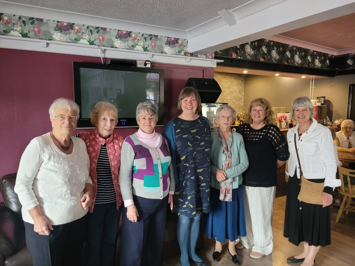 tenovuscancer's tweet image. Well done to the fabulous Crofty Friends of Tenovus Cancer Care who raised over £800 in their recent coffee morning! Big thanks to the group and to all of their supporters who joined on the day. And thank you to the Crofty Inn for their on-going support! 
@TheCroftyInn2