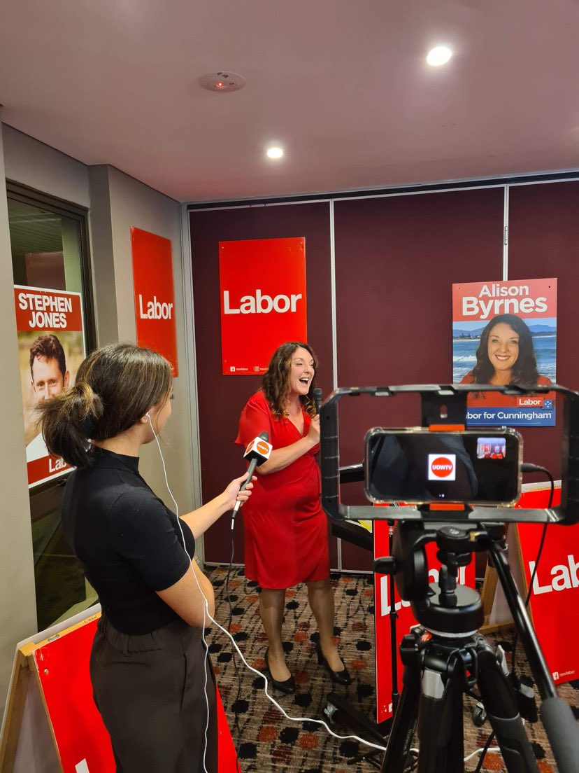 UOWTV's tweet photo. #BREAKING @AByrnes2022 claims victory for #Cunningham. Continuing the rein of the ALP in the Illawarra seat. #auspol @AustralianLabor @UOW @UOWASSH #uowcreative https://t.co/QE9lx24VoV