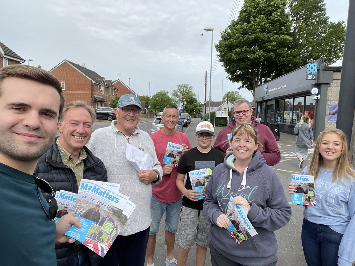 🗞 The @SoTConservative team are out this morning in #WestonCoyney with hard working - and well-known! - local councillors Ross Irving & Craig Beardmore, delivering their latest newsletter ⤵️ Building #acitytobeproudof