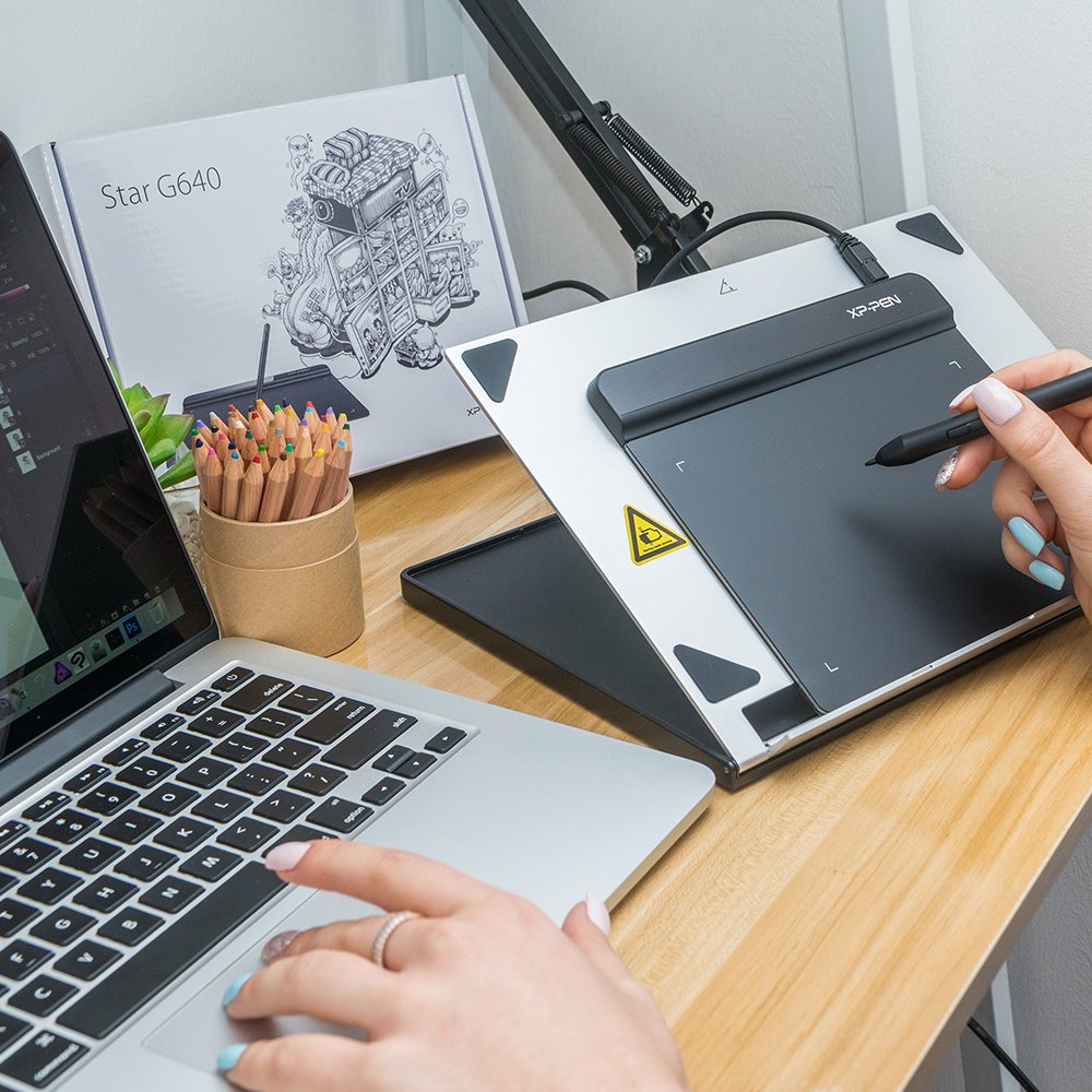 ⭐️[TIRAGE AU SORT]⭐️

<a href="/XPPentablette/">XPPen France</a> et moi-même, vous faisons gagner 3 TABLETTES Star G640 Sketch. Pour cela : 

🐉 RT ce tweet 
🦄Follow mon compte et <a href="/XPPentablette/">XPPen France</a> 

Ecétou 💜

Tirage au sort dans 2 semaines le 4 juin ! Bonne chance les hobbits