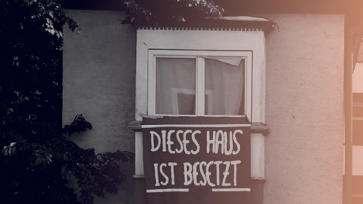 antifanordost's tweet photo. "Während also Bullen in das Projekt geholt wurden, um die Probleme mit der WG „zu lösen“, tolerierte viele aus dem KUBIZ-Kollektiv die verschwörungsideologischen Ansichten aus dem Hausprojekt und dessen Umfeld."
Zwangsräumung im #KUBIZ in #Weißensee:
➡️https://t.co/1swE17g1mA https://t.co/cCFCPapwa2
