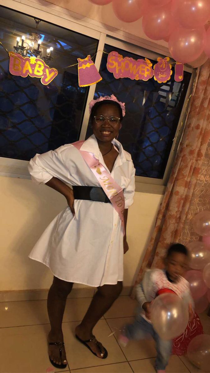 Elothia's tweet photo. Hier on célébrait la future arrivée de notre princesse 
Félicitations encore ma beyibe @ton_angeuh ❤️❤️

Merci aux
 @DelicesMilly pour le buffet … tout était très bon
 @fruisis et @TropicalJuice17 pour les délicieuses boissons 
@KylouhC pour le magnifique gâteau … https://t.co/PJFqyPq3cH