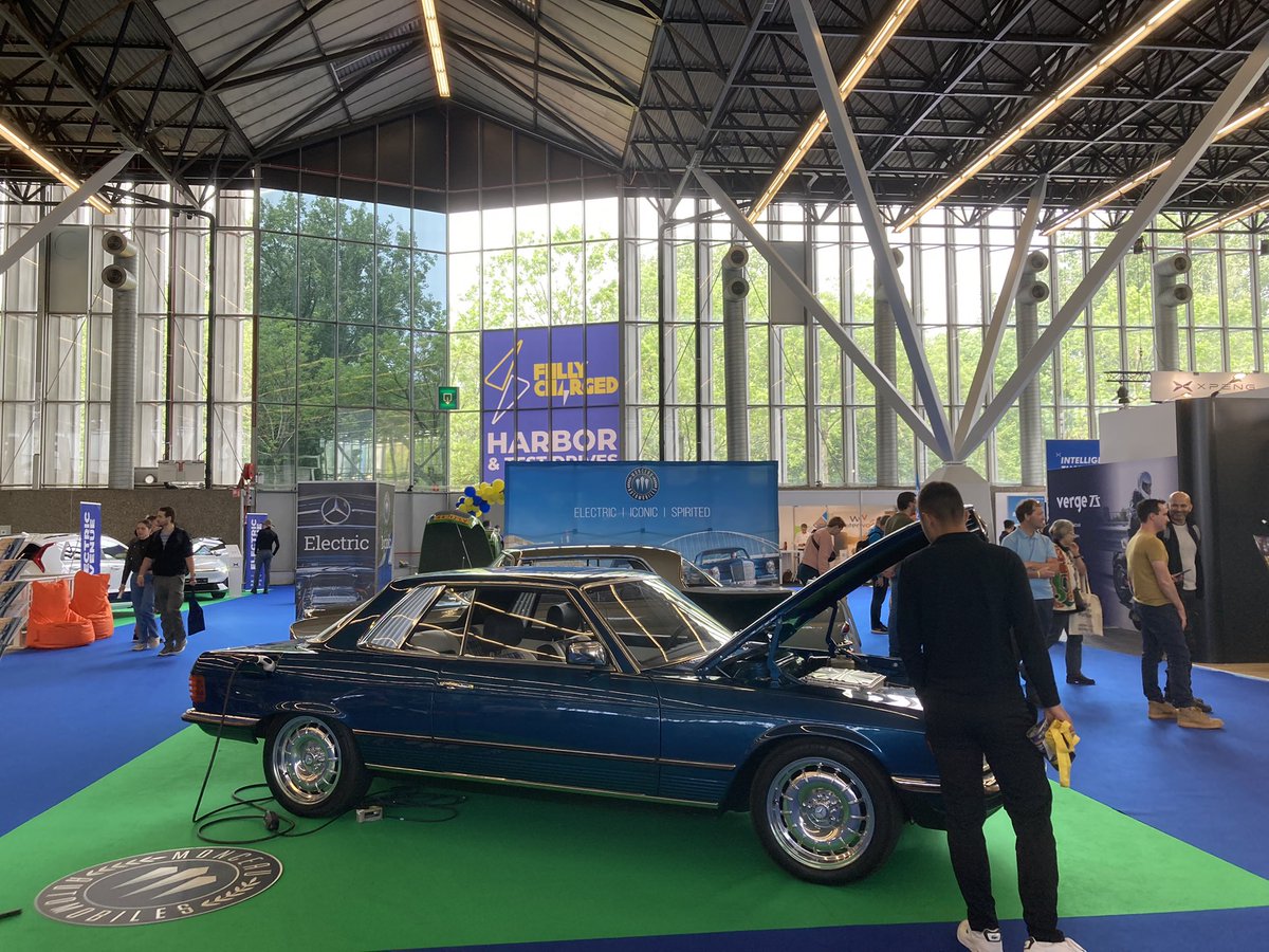 Revolte / E-Garages tweet media
