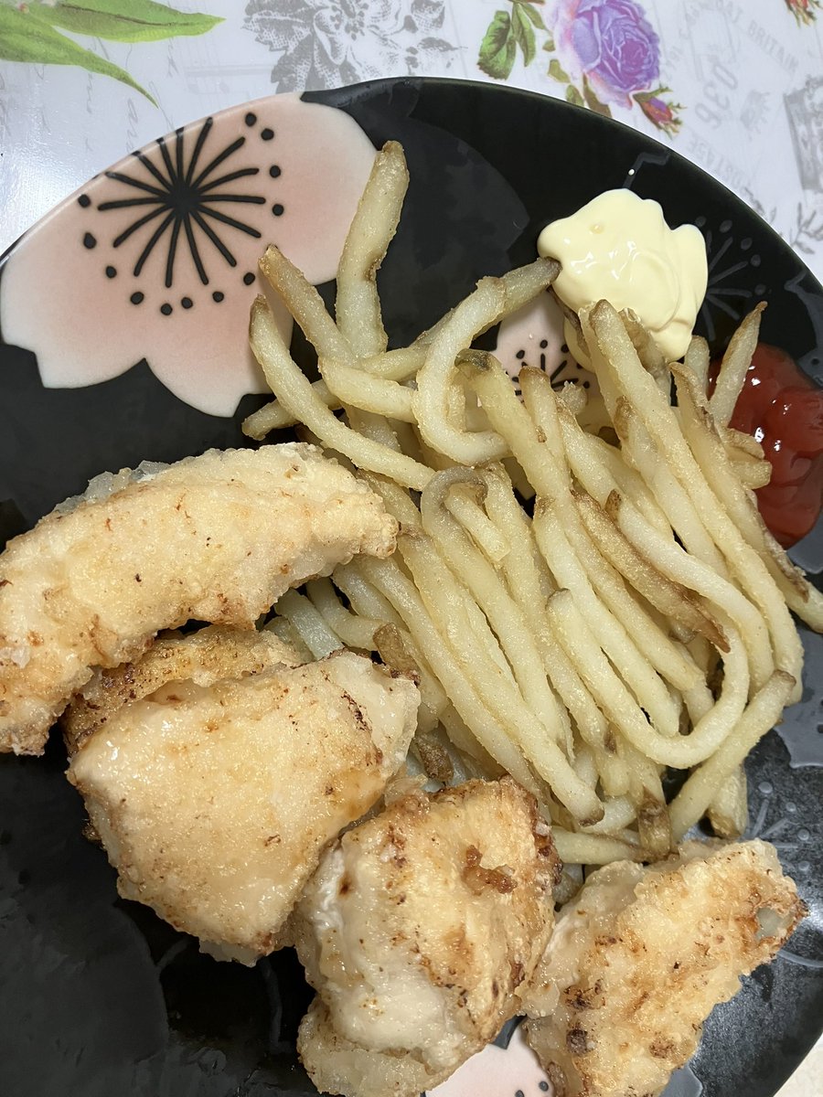 hr3a4's tweet photo. #perty
#dinner https://t.co/6lQKB97p7F