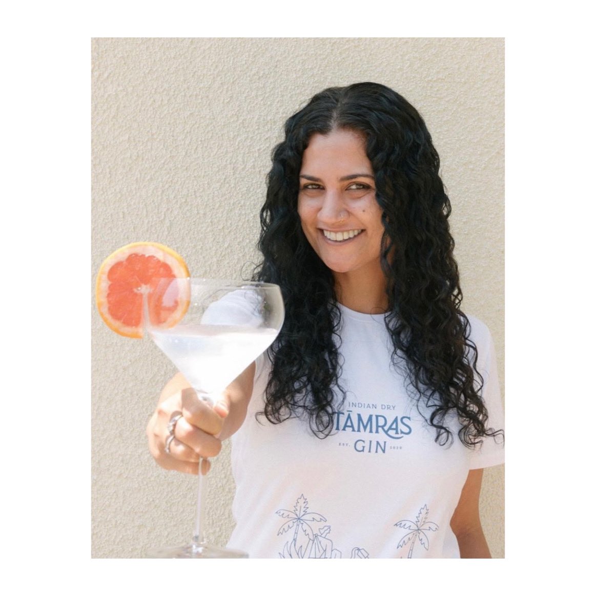 Join us as we serve up our delicious Day Tripping Brunch Favourites, Devika Bhagat from Tamras Gin shakes up delicious signature cocktails &amp; Zoe &amp; Urgen create a foot tapping vibe with their live tunes. 

#CocktailGuru Sunday Brunch 22nd May, 12 noon onwards #InnBandra 🍸 🎵