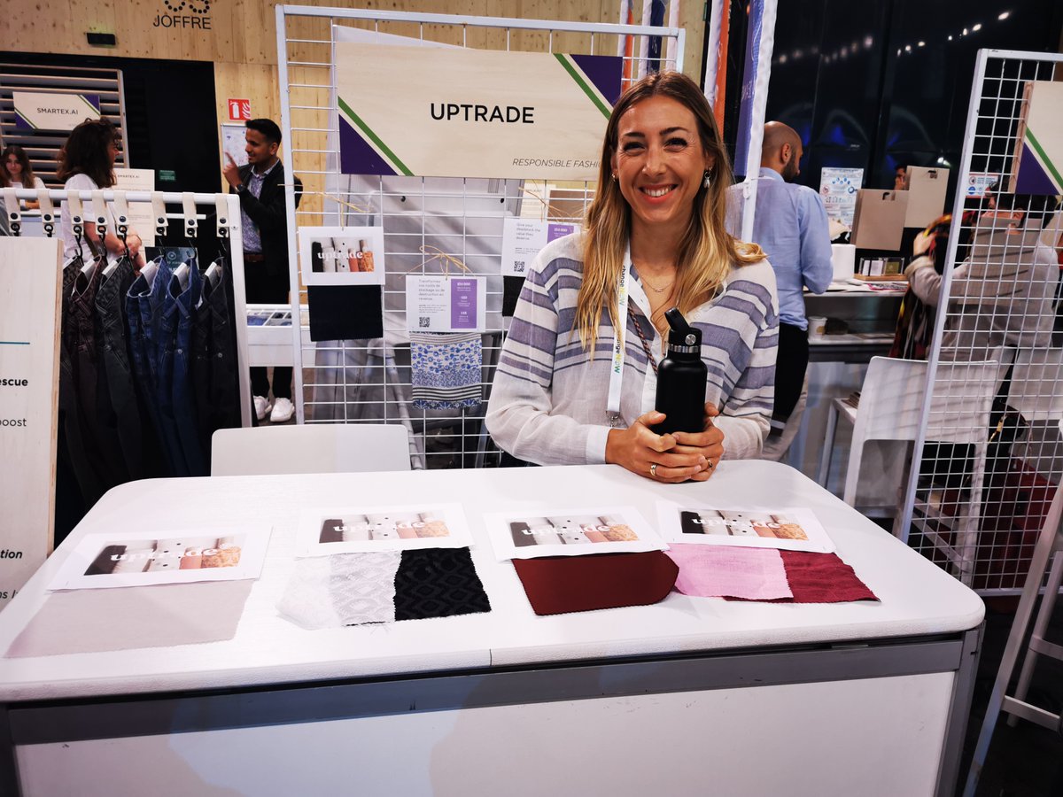 ChanPerco's tweet photo. Super idée💡

#Uptrade🥇  collecte des #tissus #dormants auprès des marques &amp; des fabricants pour les mettre à disposition d'individus pour leur donner une seconde vie. ♻️

Il permet : 

➕ 40Tonnes d'émissions de C02 évitées
➕ 48M de litres💧économisés

#ChangeNow2022 https://t.co/vJT5PZCYbj