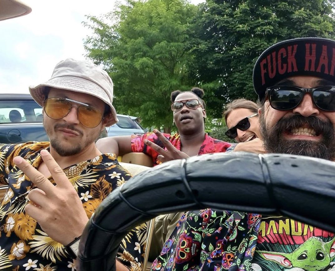 ShadesFrance's tweet photo. 🚨NEKFEU x DOUMS

Un clip tourné hier ! https://t.co/4zbQI6ZYri