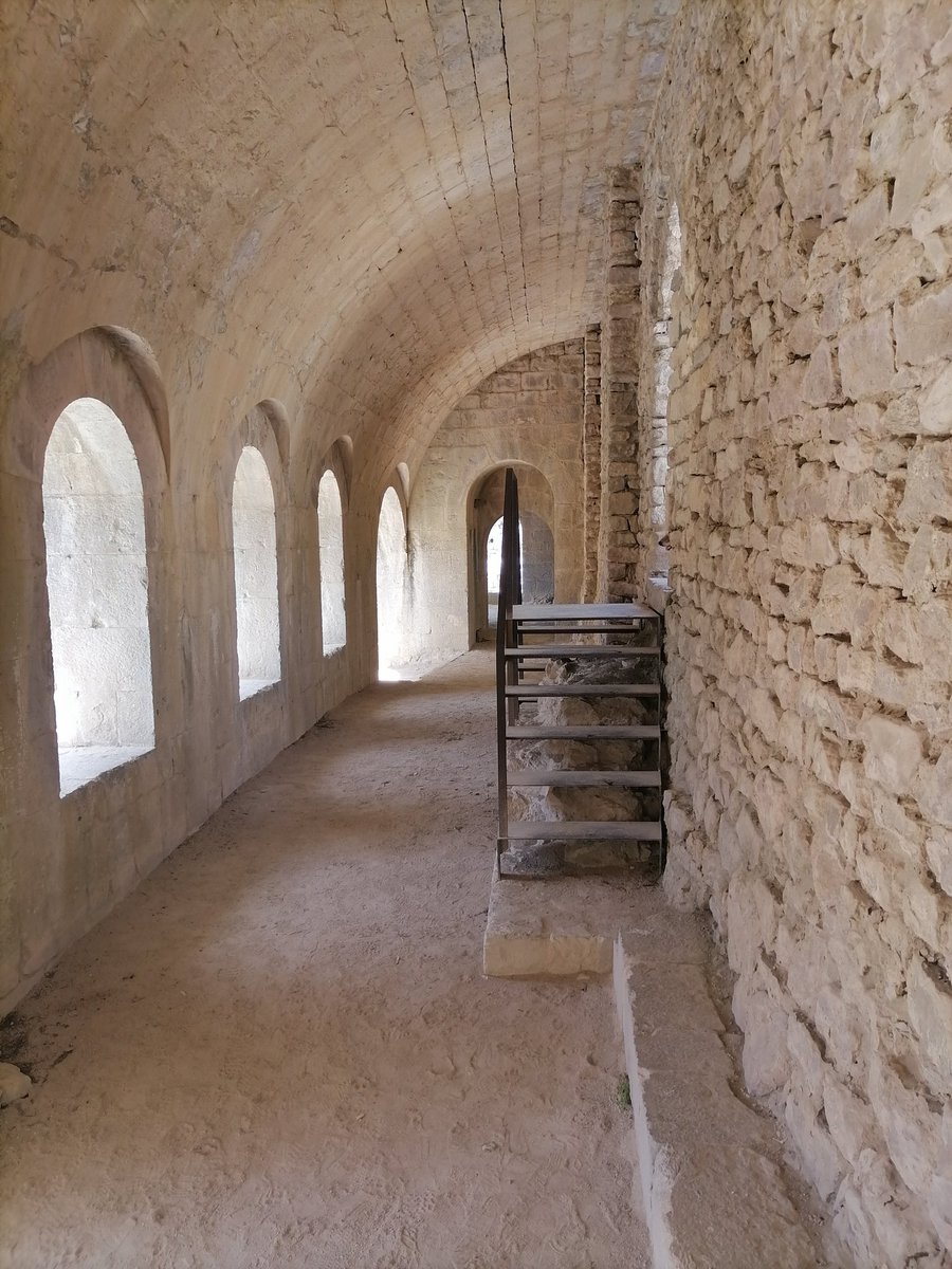 lluisguino's tweet photo. Anar-hi i tornar-hi sempre. El monestir Sant Llorenç del Mont/ de Sous és una abadia única. I s'hi ha fet una restauració exemplar. Demà s'hi celebren #1100 anys d'història. @DiputacioGirona @cultura_cat https://t.co/xbwIvId8za
