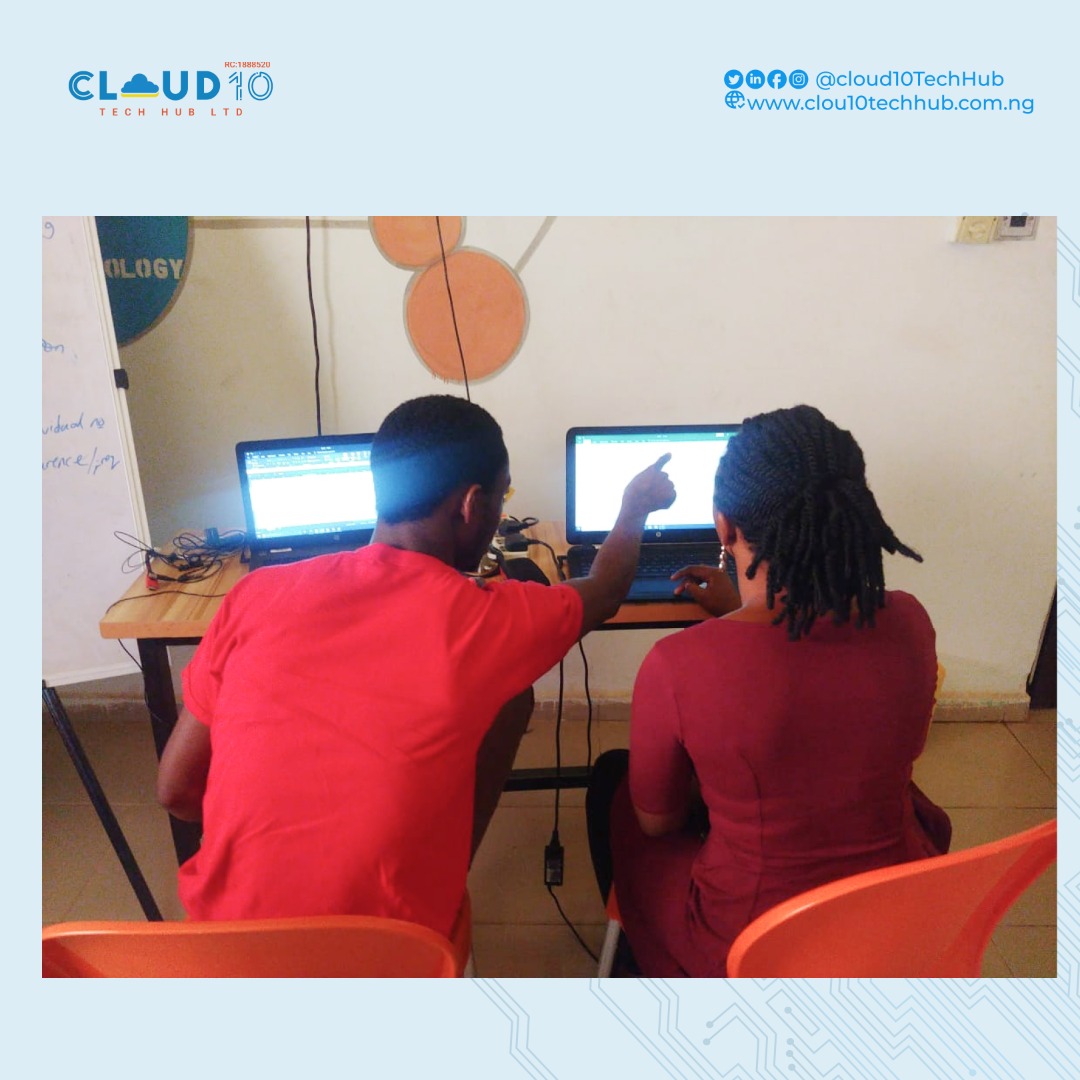 cloud10techhub's tweet photo. Our participants are becoming proficient in digital productivity💃💃💃
They continued their study on Ms Excel yesterday.
Likewise, the students were taught how to use e-mail.
Watch out for their projects!
#Cloud10TechHub
#Cloud10TechHubLtd
#DigitalSkillsTraining https://t.co/gmQF1UnQqm