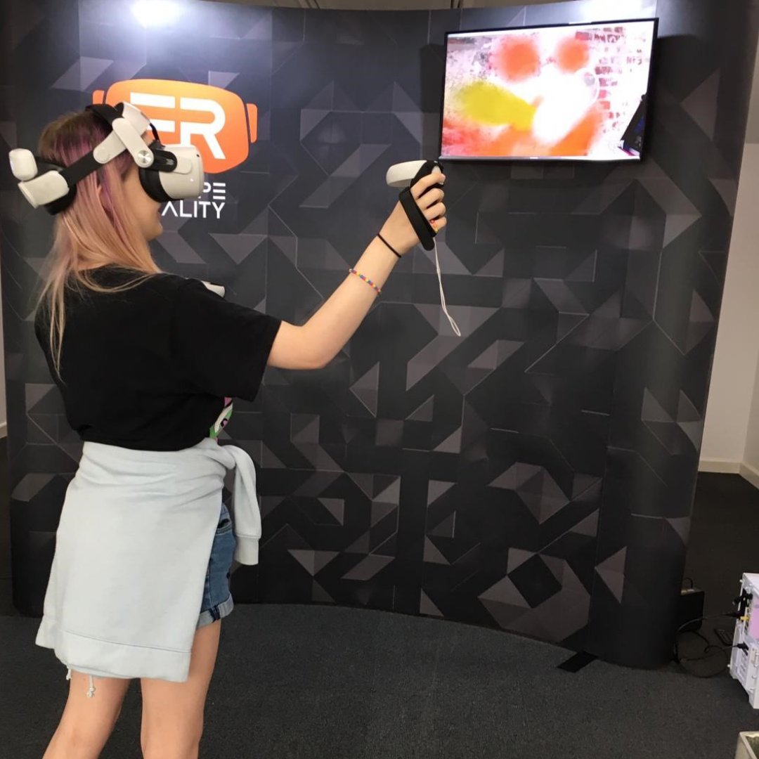 The #ConcreteCanvas Digital Day FREE activities are going down a hit with you lot! You'll find our VR experience in U13 High Chelmer and our digital graffiti wall in U28 Meadows Shopping Centre, Chelmsford... even the brilliant Nomad Clan couldn't resist giving it a go!