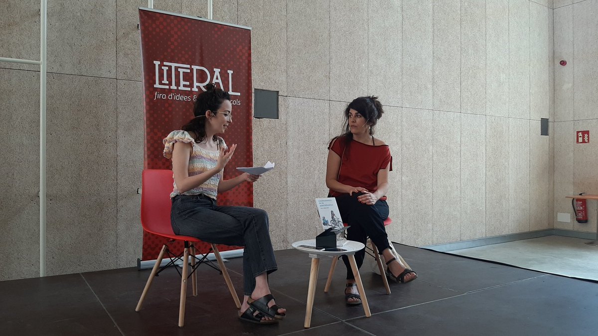 Presentació llibre Cosmonautes de la quotidianitat de <a href="/mareaje/">mar vallecillos</a>
<a href="/Edtriangular/">Triangular Edicions</a> a Fira <a href="/LiteralBCN/">Fira Literal</a> issuu.com/fundaciorocaga…