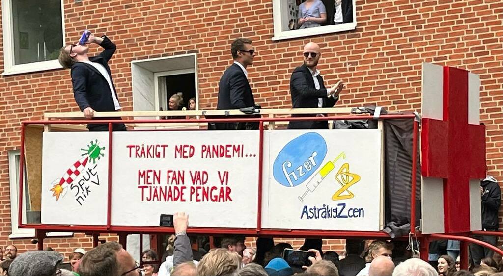 pemar70's tweet photo. Lundakarnevalen 2022 #lundakarnevalen2022 #katastrofalkarnevalen2022 #katastrofalkarneval @lundakarnevalen @lundskommun https://t.co/AA3DFXnrLU https://t.co/NnDhm9idxO
