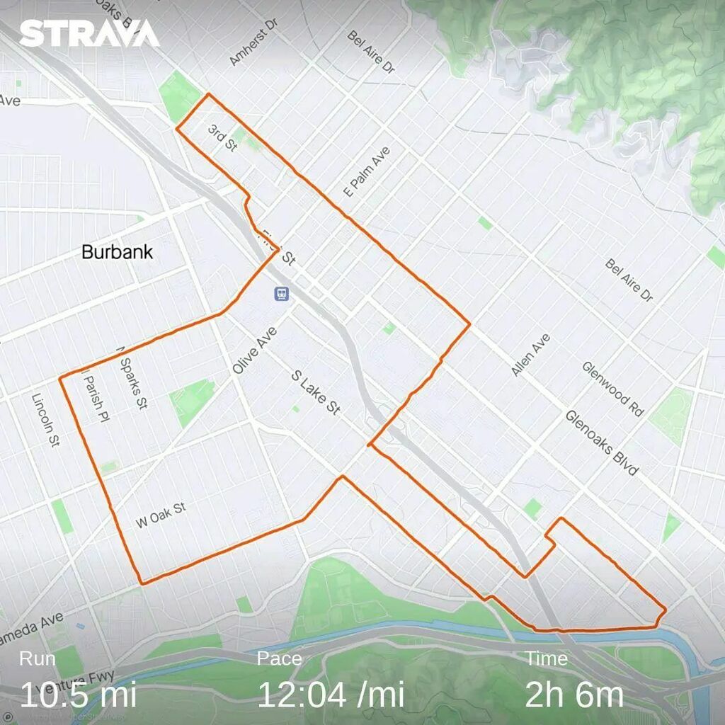 Fun little road action today!

@boarunning @ffburbanK fleetfeetencino @runnersla
#seemetrailing #myboausa #ffsburbank #FFBurbank #ffsb #socalultrarunning #activeroot #runitfast #runningteam #runningfamily #trailrun #trailrunner #runhappy #instagood #hoka… instagr.am/p/Cd07Sdsrvxh/