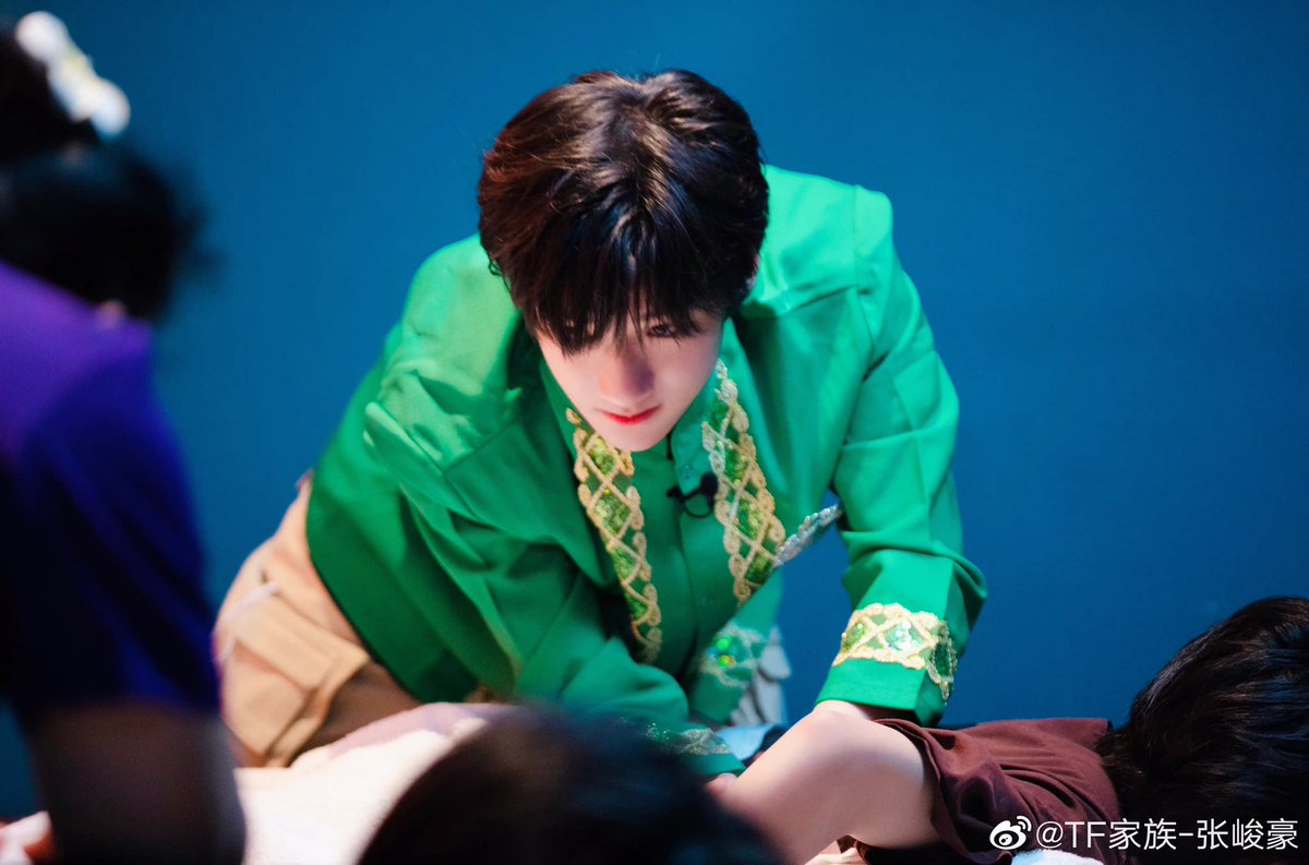 ZHANGJUNHAO_TH's tweet photo. 220521 #ZhangJunhao Weibo Update 

อา biang
เข้าสู่คิวถัดไป🔁over

#张峻豪 #TF家族 #TFFamily https://t.co/NRVo6ndpSN
