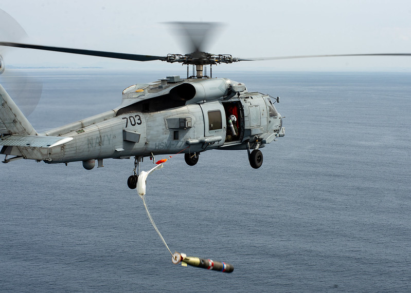 kenmoriyasu's tweet photo. I always wondered why the U.S. Navy releases so many (really nice) photos every day to the public. I finally understood that the photos themselves are a tool for deterrence. Here are some photos of the MH-60 conducting anti-submarine warfare. https://t.co/IFADmM23k4