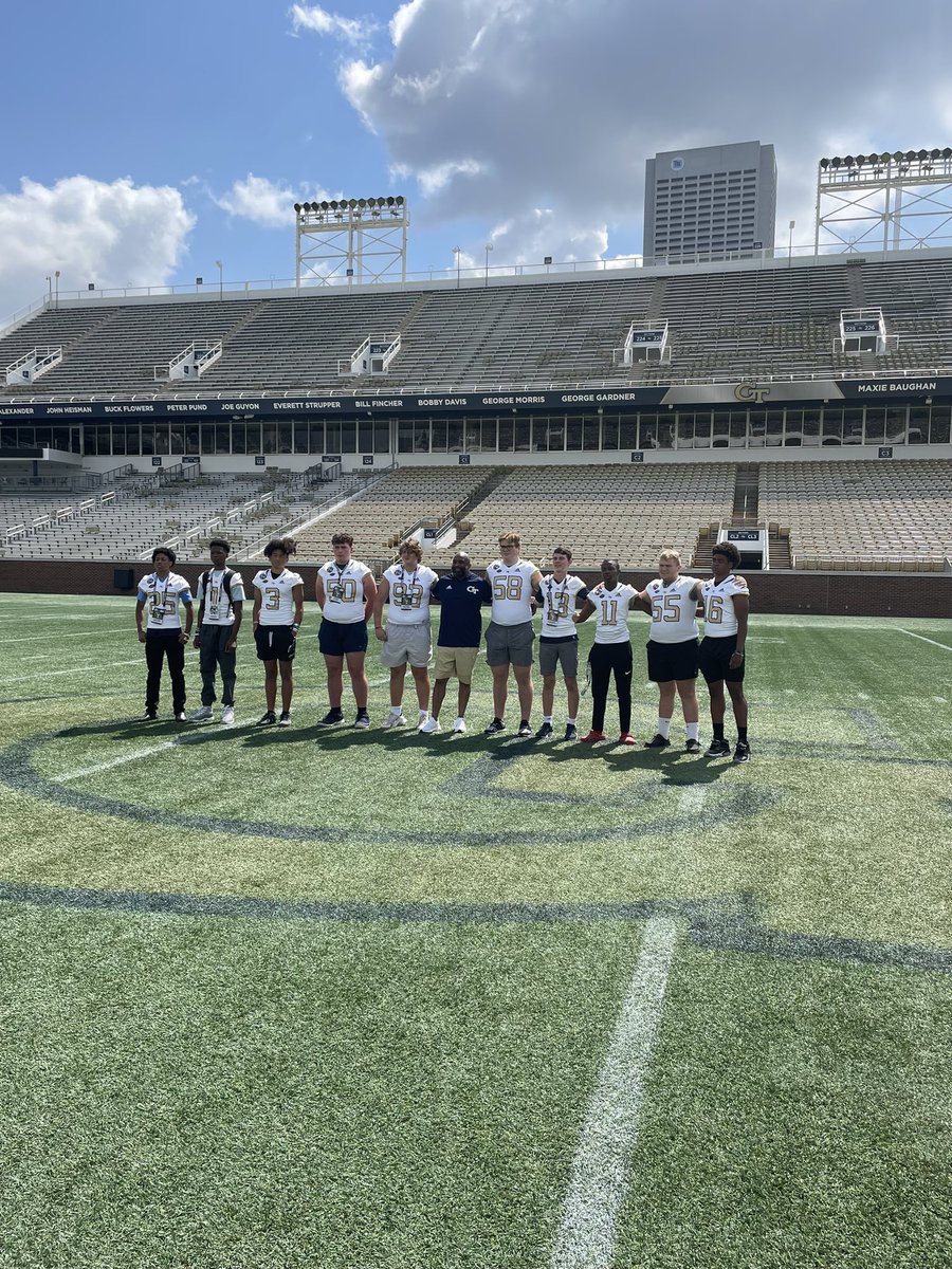 elibward2004's tweet photo. Georgia Tech visit @PlayBookAthlete @RecruitGeorgia @therealkwat @CoachCollins #whyigrind https://t.co/LfO7cLaJHO