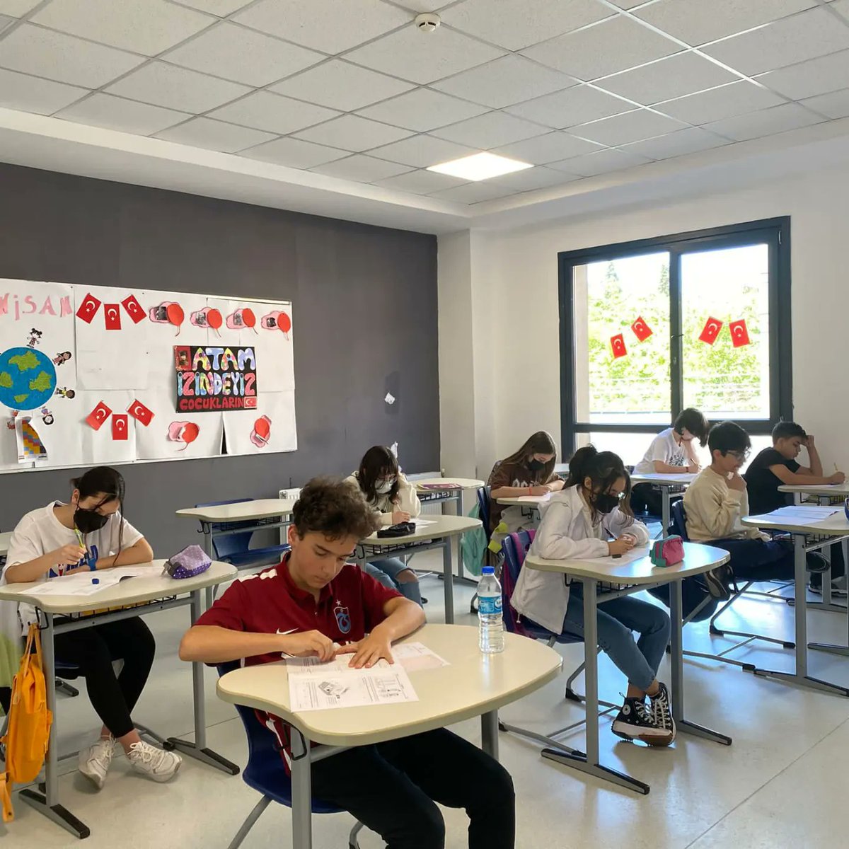 BK_Trabzon's tweet photo. 7. Sınıflarımızın LGS serüvenindeki ilk sınavı gerçekleştirilmiştir.. Öğrencilerimize bu süreçte başarılar diliyoruz🫶🧡
#LGS1 #sevgiler💚
@BK_Trabzon @bahcesehir_k12 @cihangirreyene2 https://t.co/7noi8sEUiQ