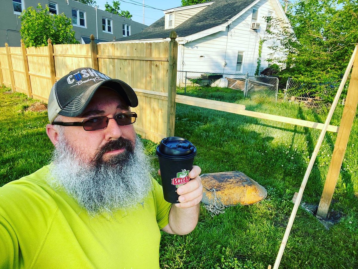 beaconhouseinc's tweet photo. Final fence installation completed minus the gate today! Our early learning center outdoor play space is almost ready! Yay! Our Staff and Our CEO’s family helped make it happen! #childcareprovider #childcarecenter #hagerstown #hagerstownmd #washingtoncounty #washingtoncountymd https://t.co/nqJsPnvMjK