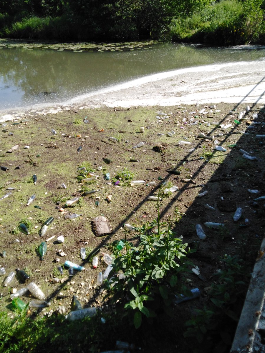 juancruzargento's tweet photo. @CRANCEYofficiel Quels sont les travaux du Maire pour prévenir la pollution de la rivière du Mazignot et le canal de Derivations de Bernieres a Conflans ? https://t.co/999uFk7sL7